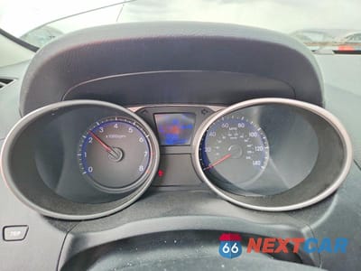 Zdjęcie 9 z 13 samochodu: 2013 HYUNDAI TUCSON LIMITED VIN:KM8JUCAC4DU563730 - miniatura
