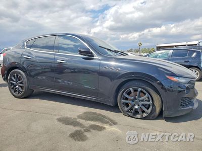 Czwarte zdjęcie samochodu z boku: 2019 MASERATI LEVANTE VIN:ZN661XUA6KX322668 - miniatura