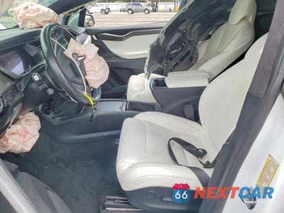 Zdjęcie 7 z 12 samochodu: 2018 TESLA MODEL X VIN:5YJXCBE26JF137362 - miniatura