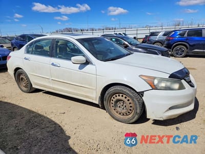 Czwarte zdjęcie samochodu z boku: 2011 HONDA ACCORD EXL VIN:1HGCP3F87BA800106 - miniatura