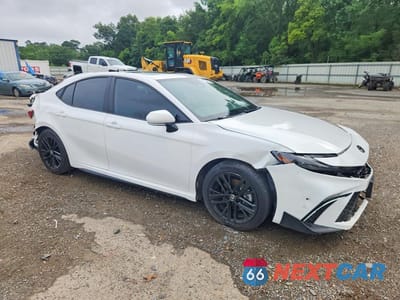 Czwarte zdjęcie samochodu z boku: 2025 TOYOTA CAMRY SE VIN:4T1DAACK0SU589138 - miniatura