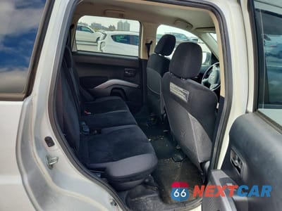 Zdjęcie 10 z 12 samochodu: 2013 MITSUBISHI OUTLANDER ES VIN:JA4AS2AW3DU011080 - miniatura
