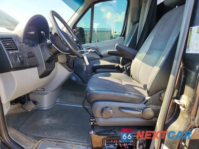 Zdjęcie 7 z 13 samochodu: 2011 MERCEDES-BENZ SPRINTER 2500 VIN:WD3PE8CC8B5531693 - miniatura