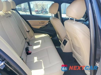 Zdjęcie 10 z 12 samochodu: 2017 BMW 330 I VIN:WBA8B9G50HNU09565 - miniatura