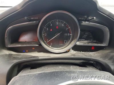 Zdjęcie 9 z 12 samochodu: 2018 MAZDA 3 GRAND TOURING VIN:3MZBN1M30JM178961 - miniatura