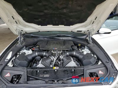 Zdjęcie 11 z 12 samochodu: 2015 BMW M5 VIN:WBSFV9C54FD594903 - miniatura