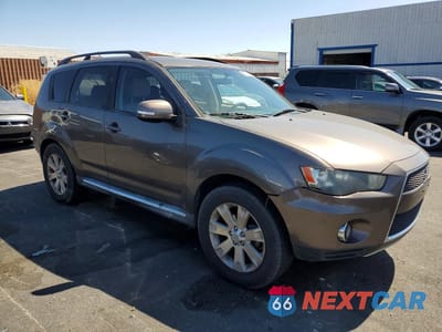 Czwarte zdjęcie samochodu z boku: 2011 MITSUBISHI OUTLANDER SE VIN:JA4AS3AW3BU017822 - miniatura