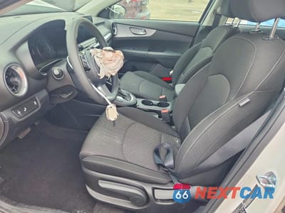 Zdjęcie 7 z 12 samochodu: 2023 KIA FORTE LXS VIN:3KPF24AD6PE513803 - miniatura