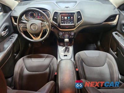 Zdjęcie 8 z 13 samochodu: 2016 JEEP CHEROKEE LATITUDE VIN:1C4PJMCS4GW175441 - miniatura