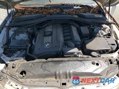 Zdjęcie 11 z 12 samochodu: 2008 BMW 528 I VIN:WBANU535X8CT11957 - miniatura