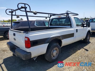 Trzecie zdjęcie samochodu z tyłu: 2012 FORD F250 SUPER DUTY VIN:1FDBF2A61CEA17897 - miniatura