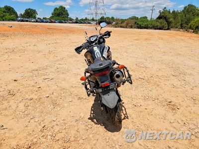 Czwarte zdjęcie samochodu z boku: 2012 SUZUKI DL650 A VIN:JS1VP56A8C2101594 - miniatura