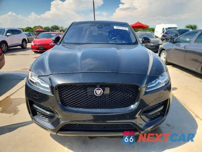 Piąte zdjęcie samochodu w środku: 2017 JAGUAR F-PACE R - SPORT VIN:SADCL2BV3HA058087 - miniatura