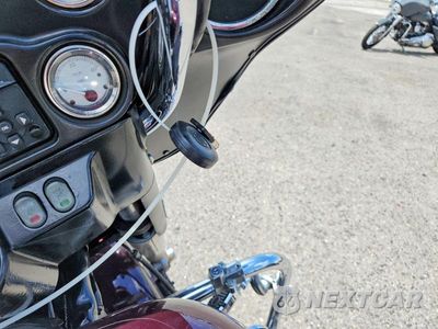 Zdjęcie 8 z 9 samochodu: 2007 HARLEY-DAVIDSON FLHX VIN:1HD1KB4197Y670945 - miniatura