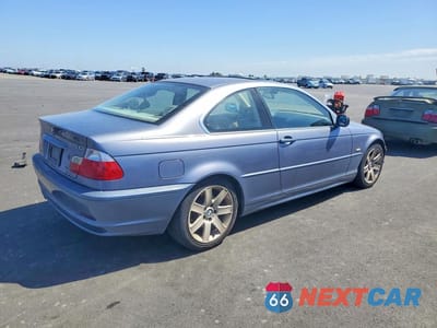 Trzecie zdjęcie samochodu z tyłu: 2003 BMW 325 CI VIN:WBABN73413PJ16124 - miniatura