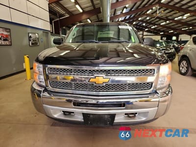 Piąte zdjęcie samochodu w środku: 2013 CHEV SILVERADO C1500 HEAVY DUTY VIN:1GCRKSE71DZ217304 - miniatura