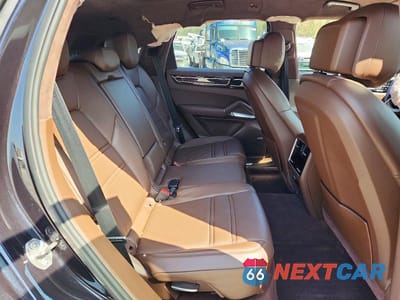 Zdjęcie 10 z 12 samochodu: 2019 PORSCHE CAYENNE TURBO VIN:WP1AF2AY8KDA80189 - miniatura