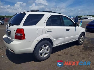 Trzecie zdjęcie samochodu z tyłu: 2007 KIA SORENTO BASE VIN:KNDJD736575680203 - miniatura