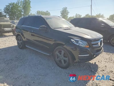 Czwarte zdjęcie samochodu z boku: 2017 MERCEDES-BENZ GLE 350 VIN:4JGDA5JB5HA819339 - miniatura