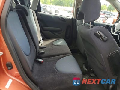 Zdjęcie 10 z 13 samochodu: 2008 HONDA FIT SPORT VIN:JHMGD38668S062143 - miniatura