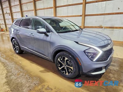 Czwarte zdjęcie samochodu z boku: 2023 KIA SPORTAGE EX VIN:5XYK33AFXPG107548 - miniatura
