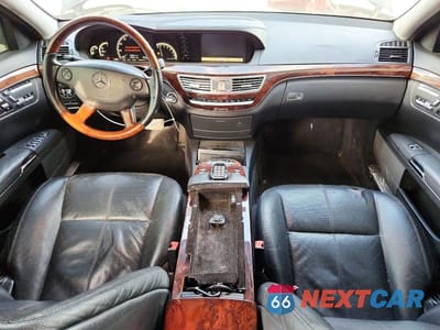 Zdjęcie 8 z 12 samochodu: 2008 MERCEDES-BENZ S 550 4MATIC VIN:WDDNG86X28A193137 - miniatura