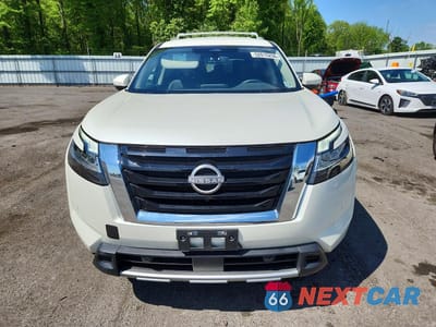 Piąte zdjęcie samochodu w środku: 2024 NISSAN PATHFINDER SL VIN:5N1DR3CC4RC224846 - miniatura