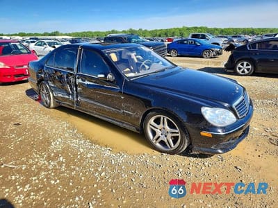 Czwarte zdjęcie samochodu z boku: 2006 MERCEDES-BENZ S 500 VIN:WDBNG75JX6A484224 - miniatura