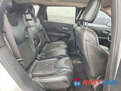 Zdjęcie 11 z 13 samochodu: 2016 JEEP CHEROKEE TRAILHAWK VIN:1C4PJMBS2GW299970 - miniatura