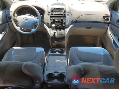 Zdjęcie 8 z 13 samochodu: 2006 TOYOTA SIENNA LE 7 PASSENGER VIN:5TDZA23C76S413299 - miniatura