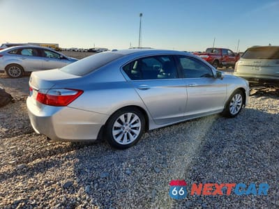 Trzecie zdjęcie samochodu z tyłu: 2013 HONDA ACCORD EXL VIN:1HGCR2F84DA137827 - miniatura