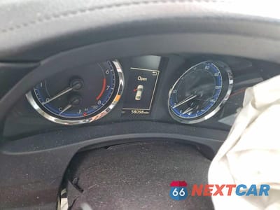 Zdjęcie 9 z 12 samochodu: 2018 TOYOTA COROLLA SE VIN:2T1BURHE8JC023860 - miniatura