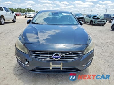 Piąte zdjęcie samochodu w środku: 2015 VOLVO S60 PREMIER VIN:YV126MFB4F1307868 - miniatura