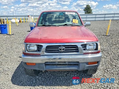 Piąte zdjęcie samochodu w środku: 1996 TOYOTA TACOMA XTRACAB SR5 VIN:4TAWN74N3TZ104990 - miniatura