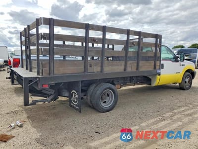 Trzecie zdjęcie samochodu z tyłu: 2001 FORD F350 SUPER DUTY VIN:1FDWF36F11EC20267 - miniatura
