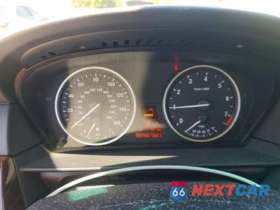 Zdjęcie 9 z 12 samochodu: 2008 BMW 528 I VIN:WBANU53538C112815 - miniatura