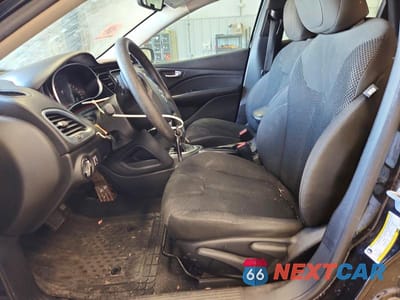 Zdjęcie 7 z 12 samochodu: 2016 DODGE DART SE VIN:1C3CDFAA5GD539569 - miniatura