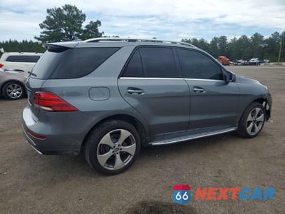 Trzecie zdjęcie samochodu z tyłu: 2017 MERCEDES-BENZ GLE 350 VIN:4JGDA5JB3HA945392 - miniatura