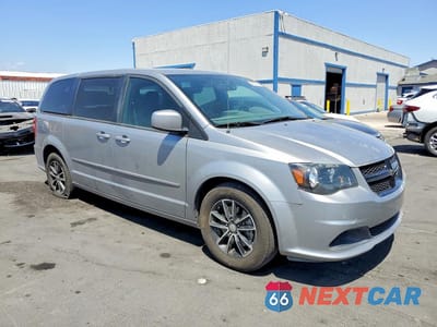 Czwarte zdjęcie samochodu z boku: 2017 DODGE GRAND CARAVAN SE VIN:2C4RDGBG9HR601553 - miniatura