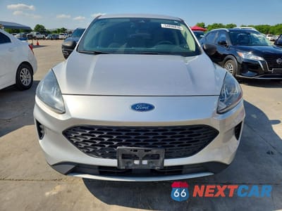 Piąte zdjęcie samochodu w środku: 2020 FORD ESCAPE S VIN:1FMCU0F67LUB93527 - miniatura