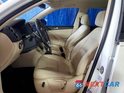 Zdjęcie 7 z 13 samochodu: 2016 VOLKSWAGEN TIGUAN S VIN:WVGAV7AXXGW601803 - miniatura