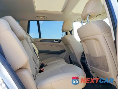 Zdjęcie 11 z 13 samochodu: 2018 MERCEDES-BENZ GLS 450 4MATIC VIN:4JGDF6EE5JB053060 - miniatura