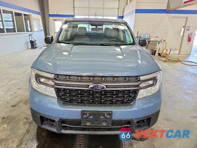Piąte zdjęcie samochodu w środku: 2024 FORD MAVERICK XLT VIN:3FTTW8J93RRB46185 - miniatura
