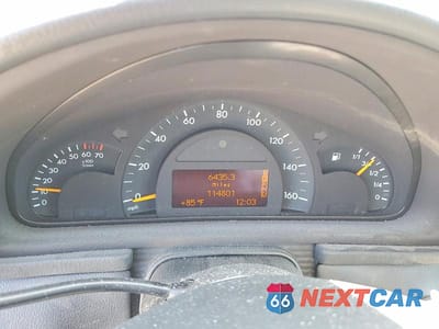 Zdjęcie 9 z 12 samochodu: 2004 MERCEDES-BENZ C 320 VIN:WDBRF64J54F509952 - miniatura