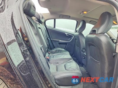 Zdjęcie 10 z 12 samochodu: 2011 VOLVO S60 T6 VIN:YV1902FH0B2003062 - miniatura
