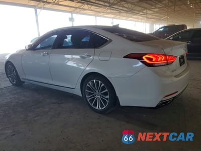 Drugie zdjęcie samochodu z przodu: 2015 HYUNDAI GENESIS 3.8L VIN:KMHGN4JE0FU100131 - miniatura