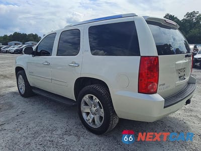 Drugie zdjęcie samochodu z przodu: 2010 GMC YUKON SLT VIN:1GKUCCE04AR288352 - miniatura