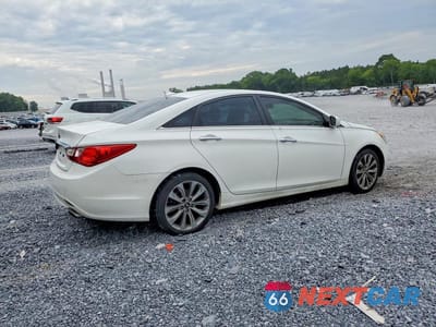 Trzecie zdjęcie samochodu z tyłu: 2011 HYUNDAI SONATA SE VIN:5NPEC4AC9BH245785 - miniatura