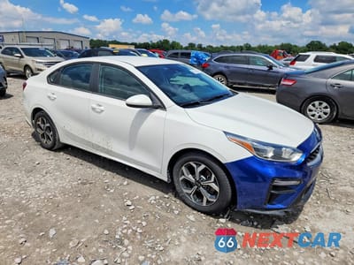 Czwarte zdjęcie samochodu z boku: 2020 KIA FORTE FE VIN:3KPF24AD6LE182800 - miniatura