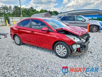 Czwarte zdjęcie samochodu z boku: 2018 HYUNDAI ACCENT SE VIN:3KPC24A31JE005871 - miniatura